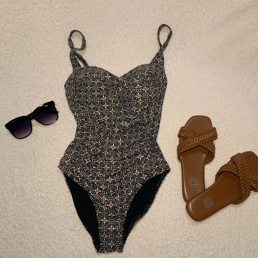 Black and White Patterned Swimsuit
